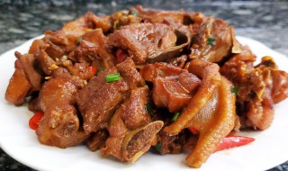 怎么炒鸭肉好吃又简单(怎么炒鸭肉好吃又简单啤酒鸭)