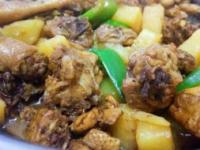 土豆炖鸡块（土豆炖鸡块图片）